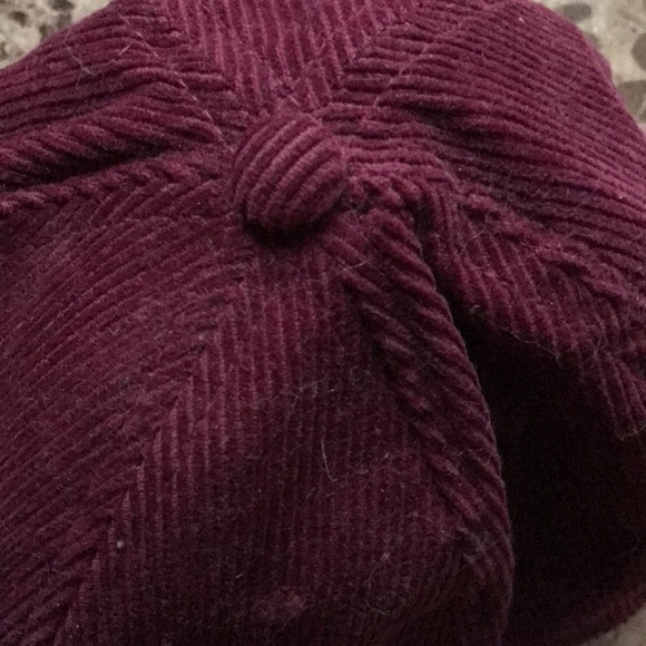 Baseball Cap Burgundy Corduroy - Picture 3 of 3